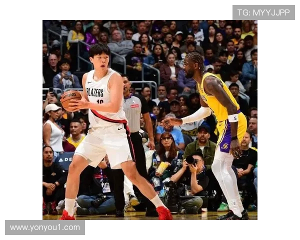 原创里夫斯17罚15中狂砍36分8助攻，湖人铩羽凯尔特人背靠背鏖战惨败